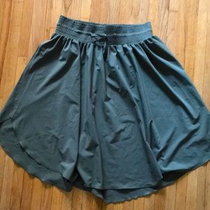 Lululemon everyday skirt